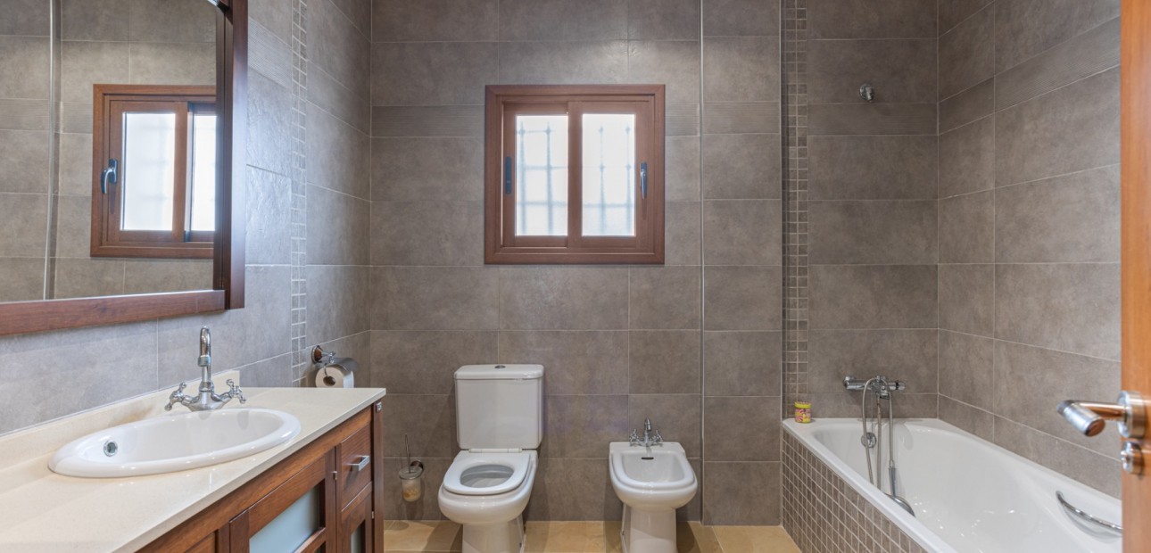 Herverkoop - Detached Villa -
Los Montesinos - La herrada