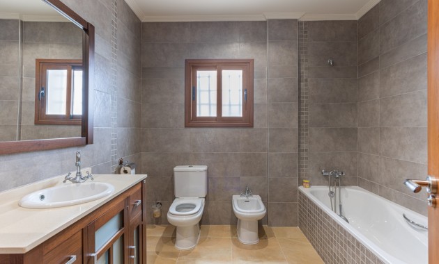 Herverkoop - Detached Villa -
Los Montesinos - La herrada