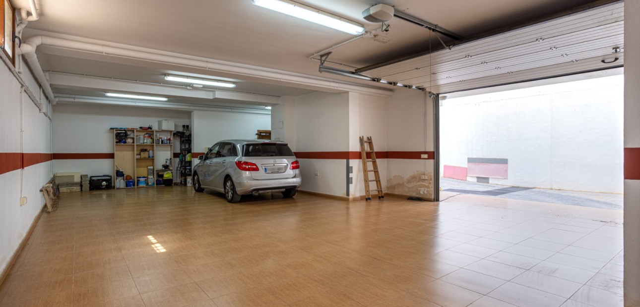 Herverkoop - Detached Villa -
Los Montesinos - La herrada