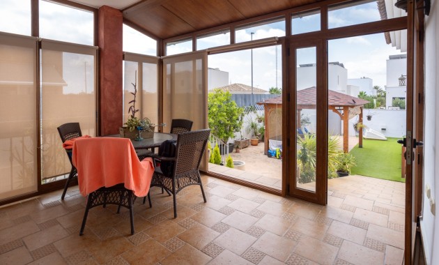Herverkoop - Detached Villa -
Los Montesinos - La herrada