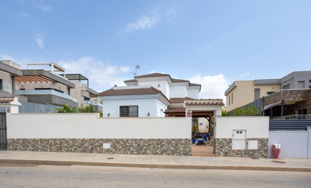 Herverkoop - Detached Villa -
Los Montesinos - La herrada