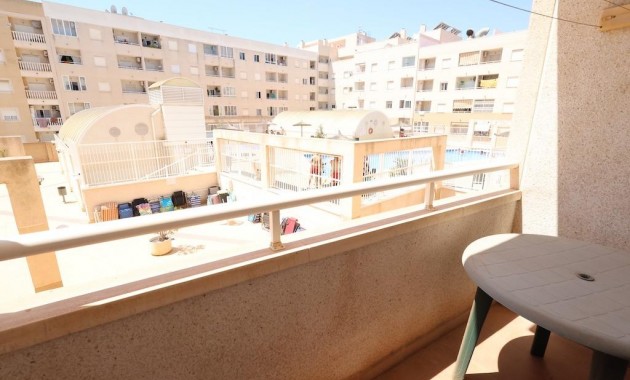 Herverkoop - Appartement / flat -
Torrevieja - Playa de los locos