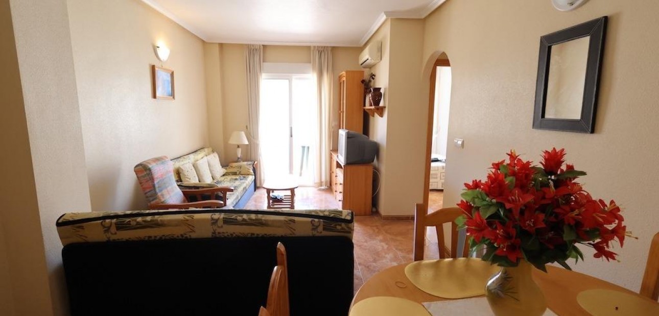 Sale - Apartment / flat -
Torrevieja - Playa de los locos