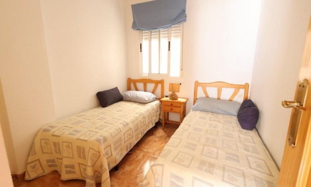 Herverkoop - Appartement / flat -
Torrevieja - Playa de los locos