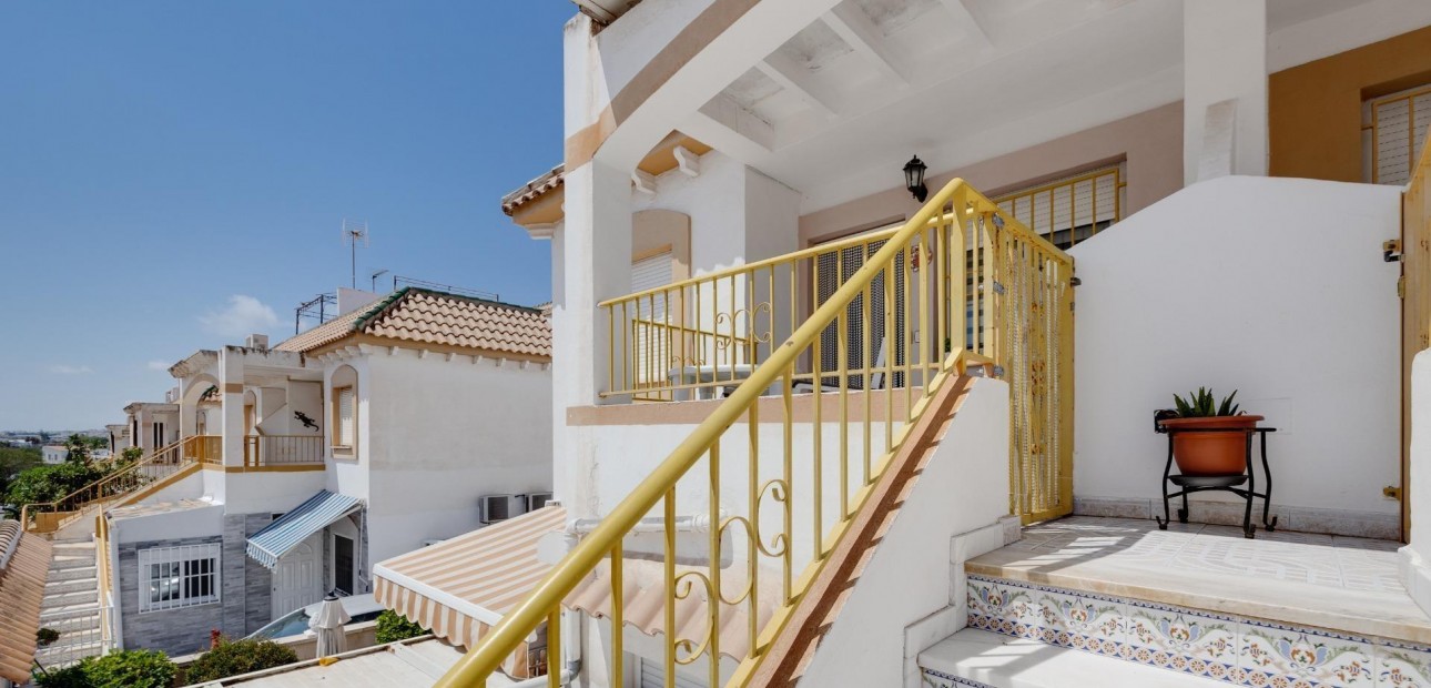 Herverkoop - Bungalow -
Torrevieja - Centro