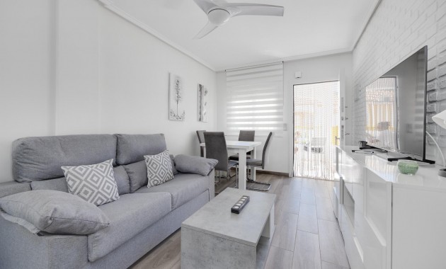 Herverkoop - Bungalow -
Torrevieja - Centro