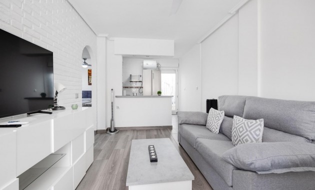 Herverkoop - Bungalow -
Torrevieja - Centro