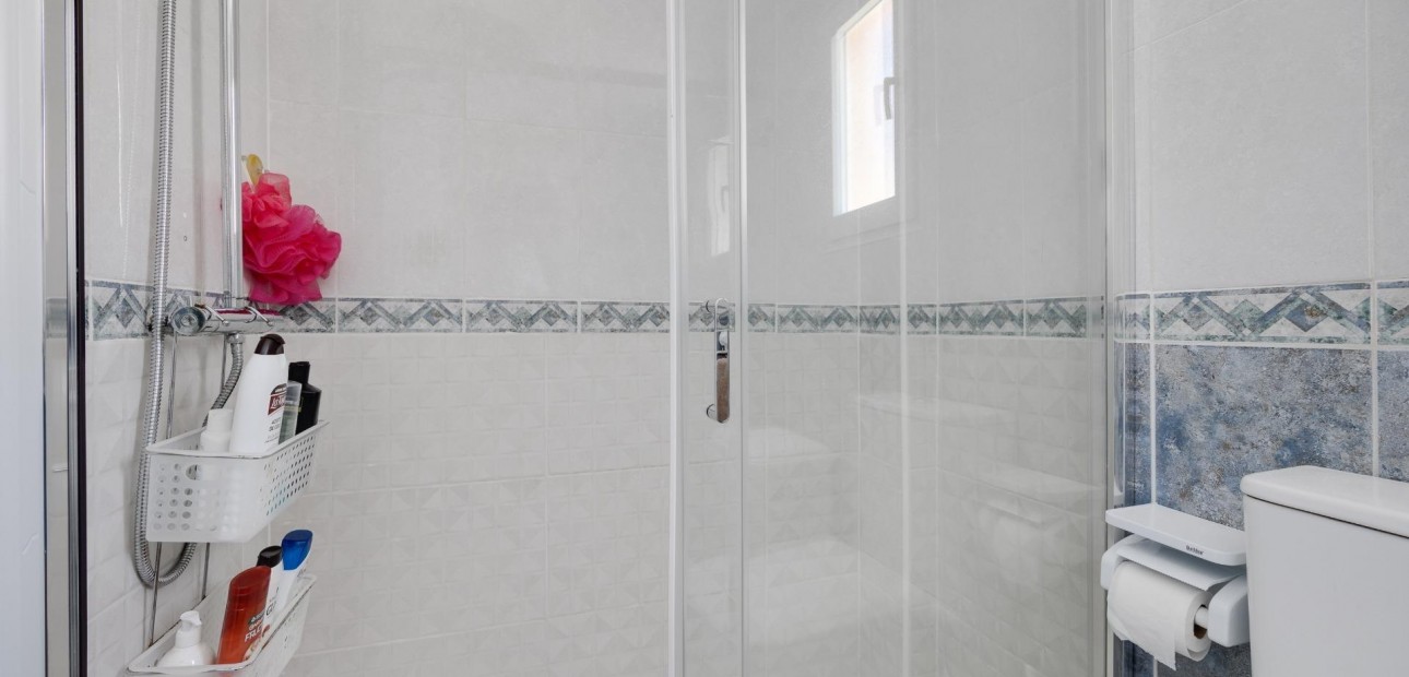Herverkoop - Bungalow -
Torrevieja - Centro