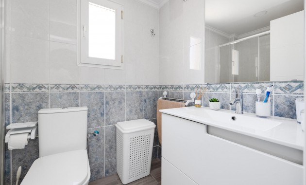 Herverkoop - Bungalow -
Torrevieja - Centro