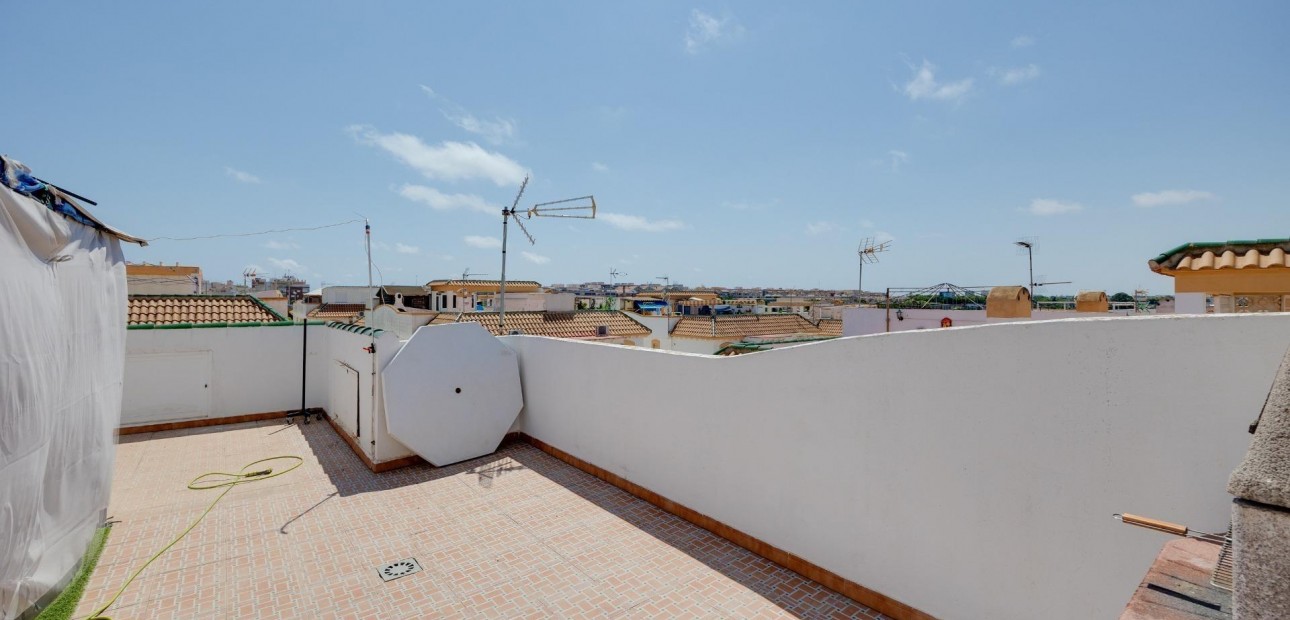 Herverkoop - Bungalow -
Torrevieja - Centro