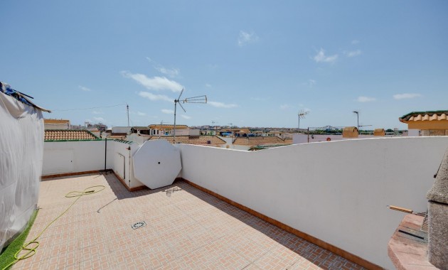 Herverkoop - Bungalow -
Torrevieja - Centro