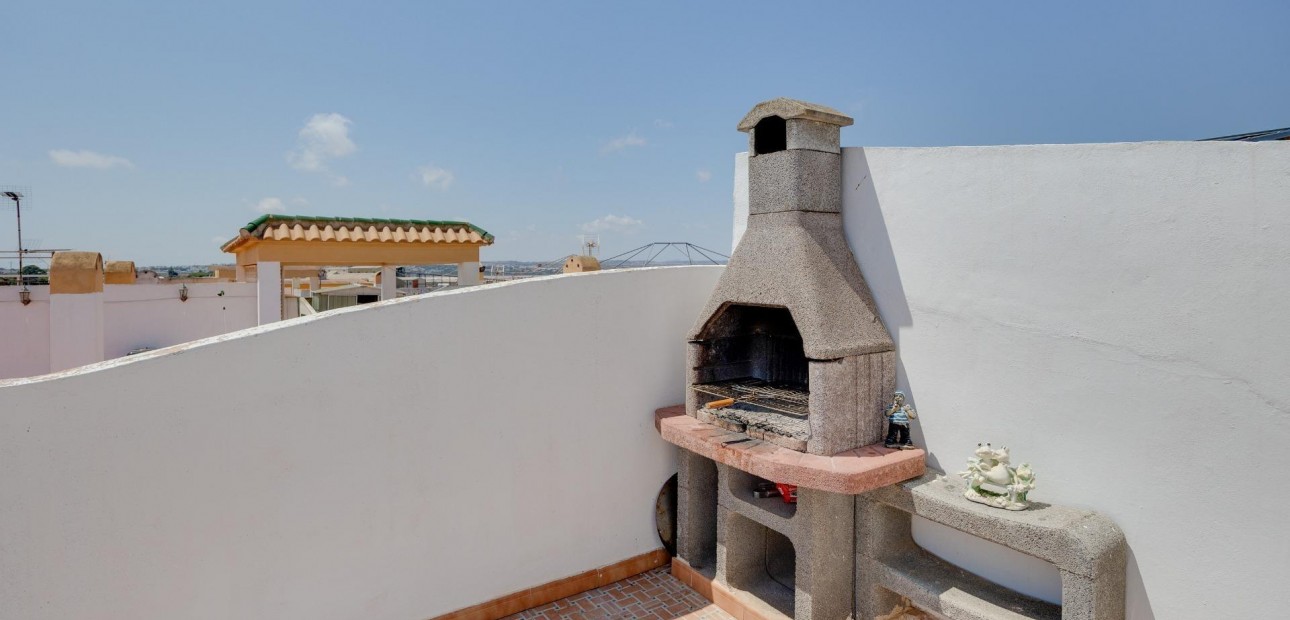 Herverkoop - Bungalow -
Torrevieja - Centro