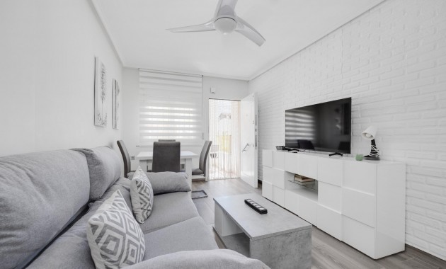 Herverkoop - Bungalow -
Torrevieja - Centro