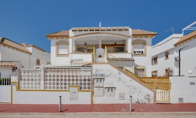 Herverkoop - Bungalow -
Torrevieja - Centro