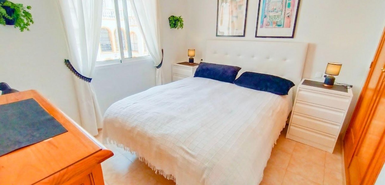 Herverkoop - Appartement / flat -
Orihuela - Zona Centro