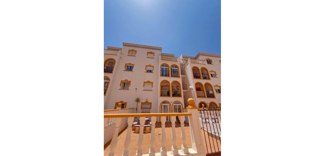 Herverkoop - Appartement / flat -
Orihuela - Zona Centro
