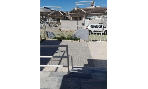 Herverkoop - Villa -
Torrevieja - La Siesta - El Salado - Torreta