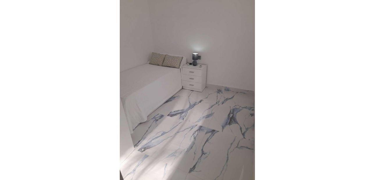 Herverkoop - Villa -
Torrevieja - La Siesta - El Salado - Torreta