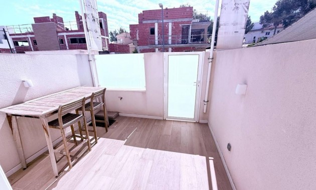 Herverkoop - Terraced house -
Orihuela Costa - Las Filipinas