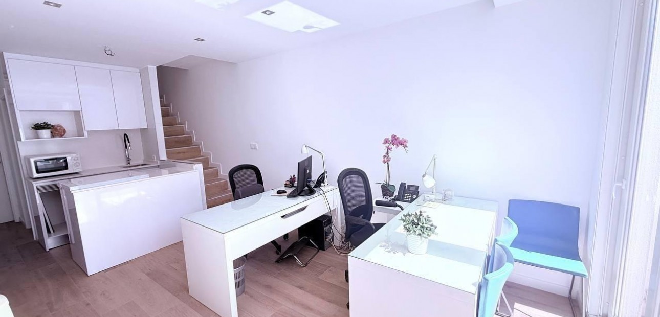 Herverkoop - Terraced house -
Orihuela Costa - Las Filipinas