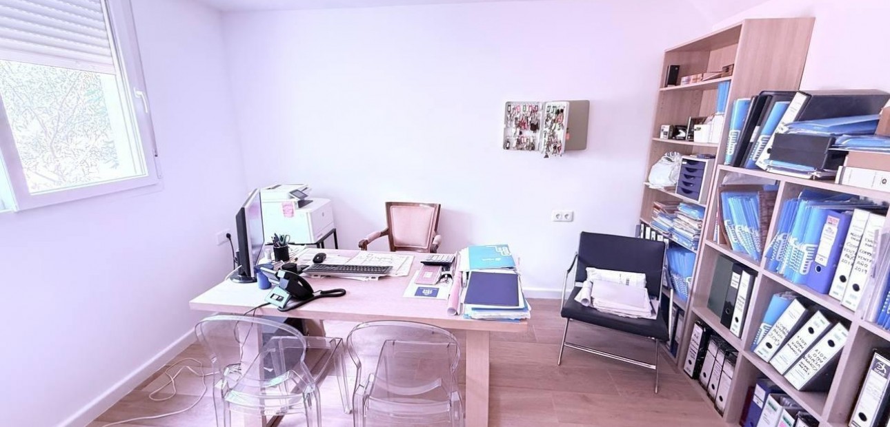 Herverkoop - Terraced house -
Orihuela Costa - Las Filipinas