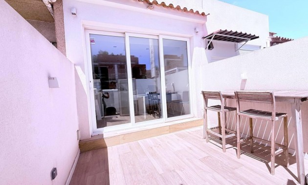 Herverkoop - Terraced house -
Orihuela Costa - Las Filipinas