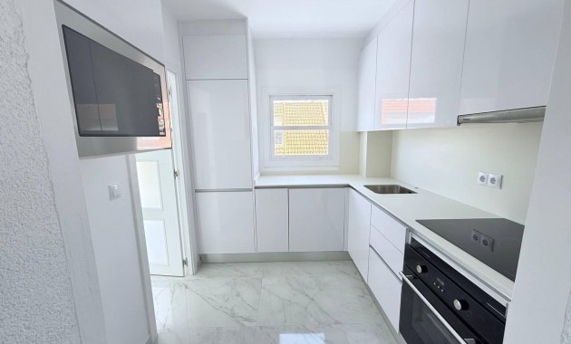 Herverkoop - Appartement / flat -
Torrevieja - La veleta