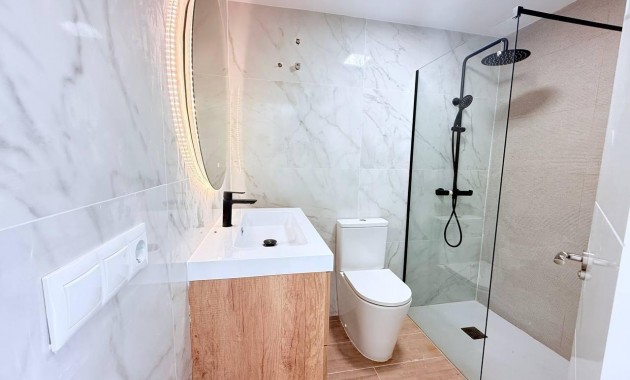 Herverkoop - Appartement / flat -
Torrevieja - La veleta