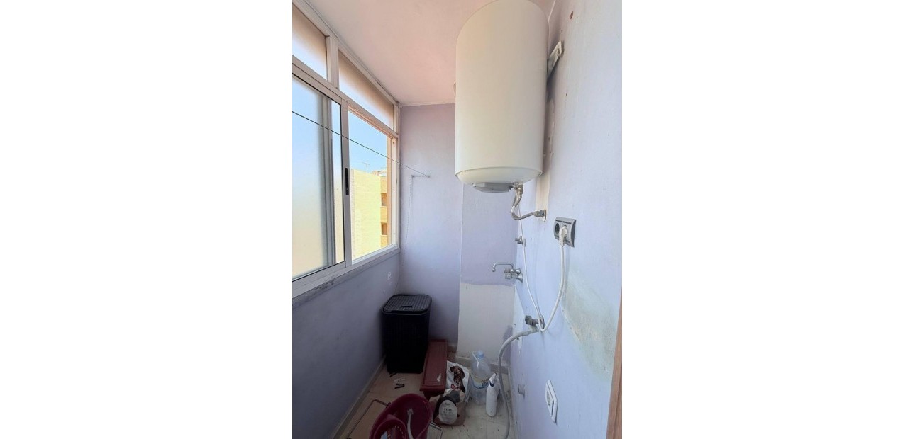 Herverkoop - Appartement / flat -
Torrevieja - La veleta