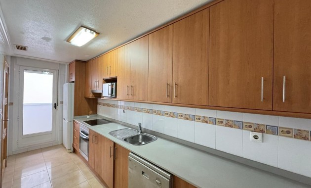 Herverkoop - Appartement / flat -
Torrevieja - torrevieja