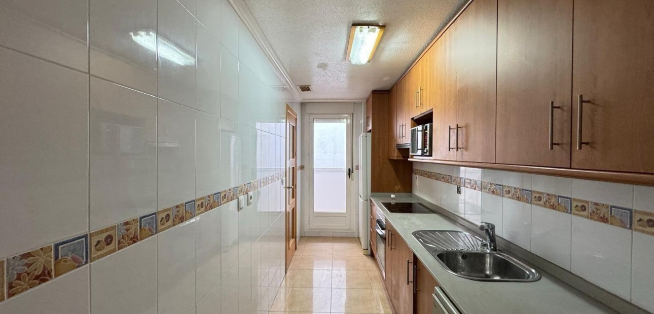 Herverkoop - Appartement / flat -
Torrevieja - torrevieja