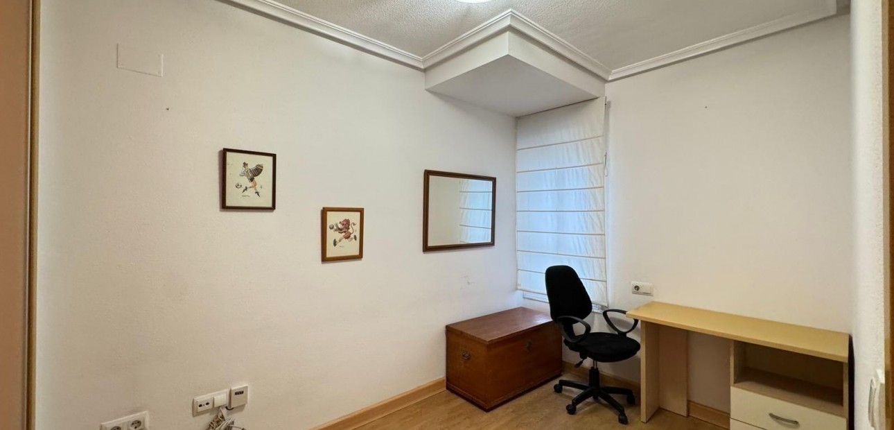 Herverkoop - Appartement / flat -
Torrevieja - torrevieja