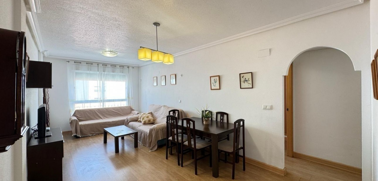 Herverkoop - Appartement / flat -
Torrevieja - torrevieja