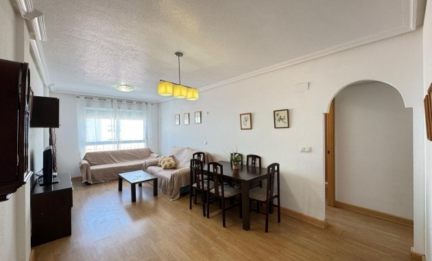 Herverkoop - Appartement / flat -
Torrevieja - torrevieja