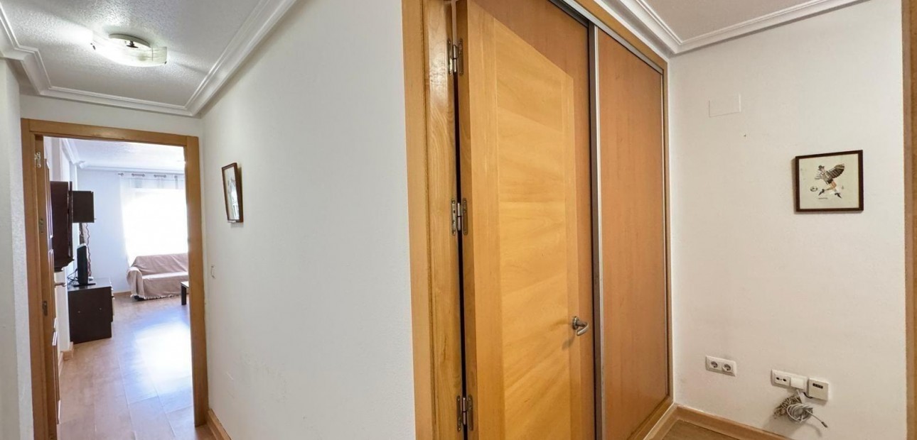 Herverkoop - Appartement / flat -
Torrevieja - torrevieja