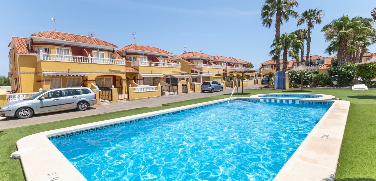 Venta - Adosado -
La Torreta - Torrevieja