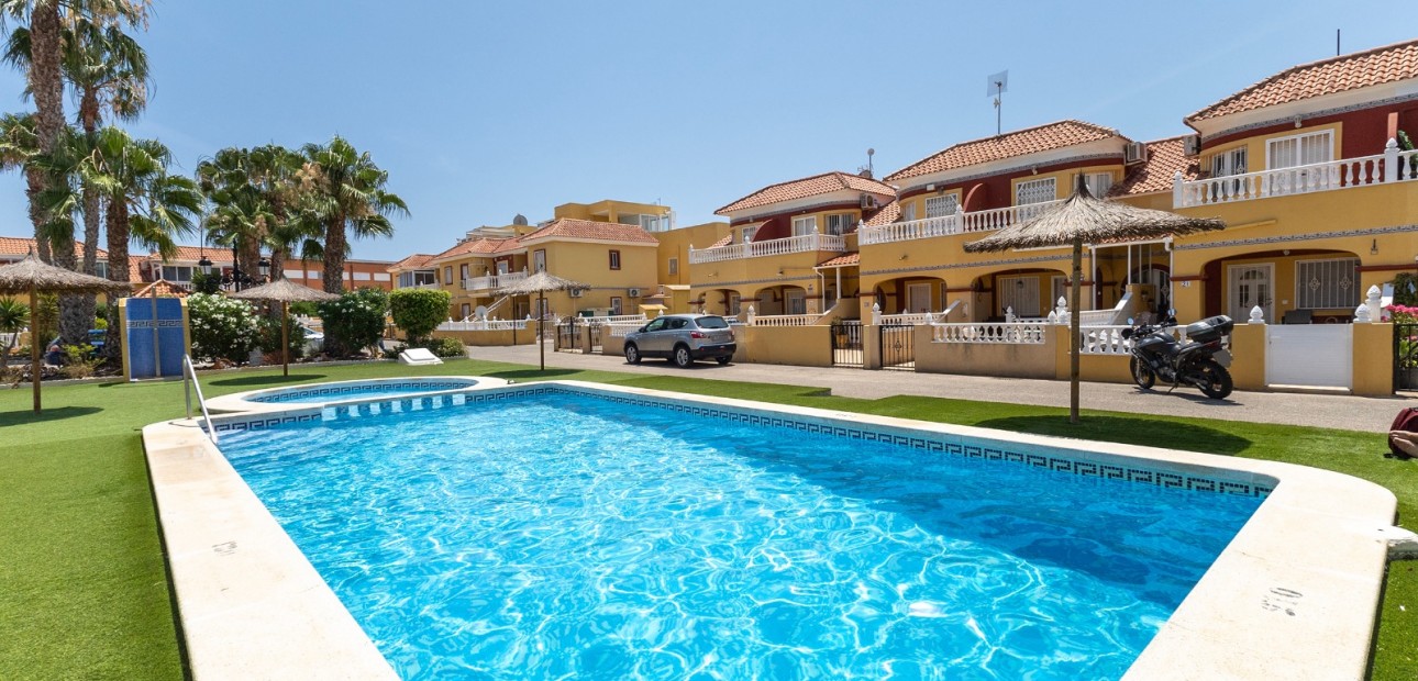Venta - Adosado -
La Torreta - Torrevieja