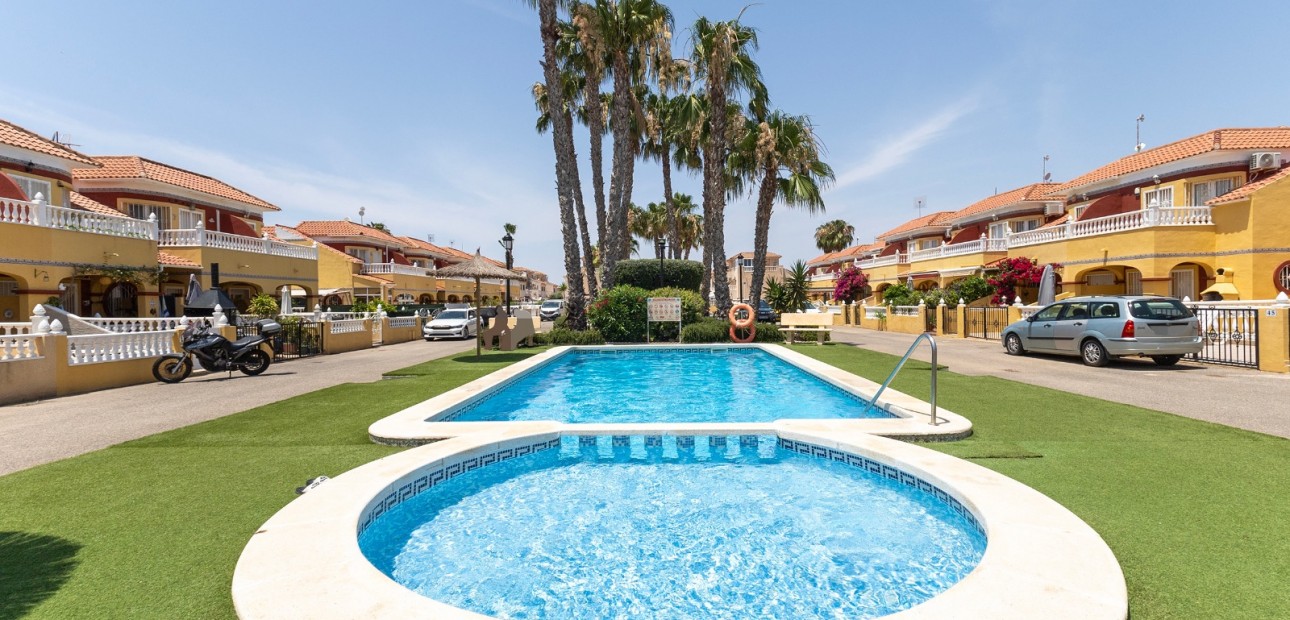 Venta - Adosado -
La Torreta - Torrevieja