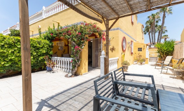 Venta - Adosado -
La Torreta - Torrevieja