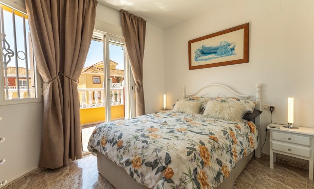 Venta - Adosado -
La Torreta - Torrevieja