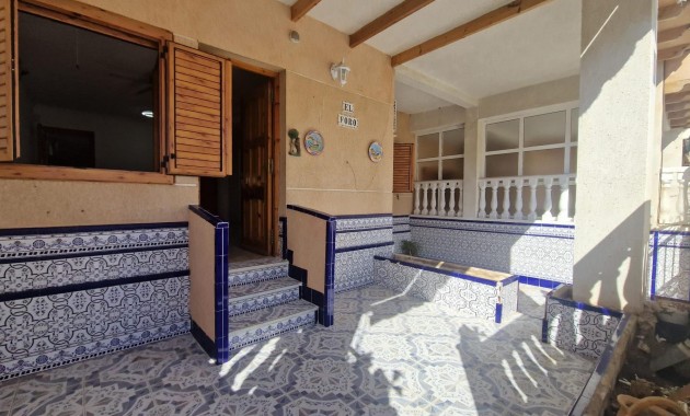 Sale - Terraced house -
Torrevieja - La siesta