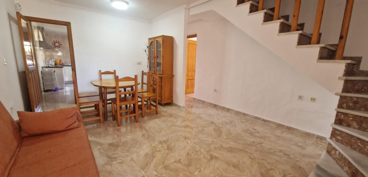 Sale - Terraced house -
Torrevieja - La siesta