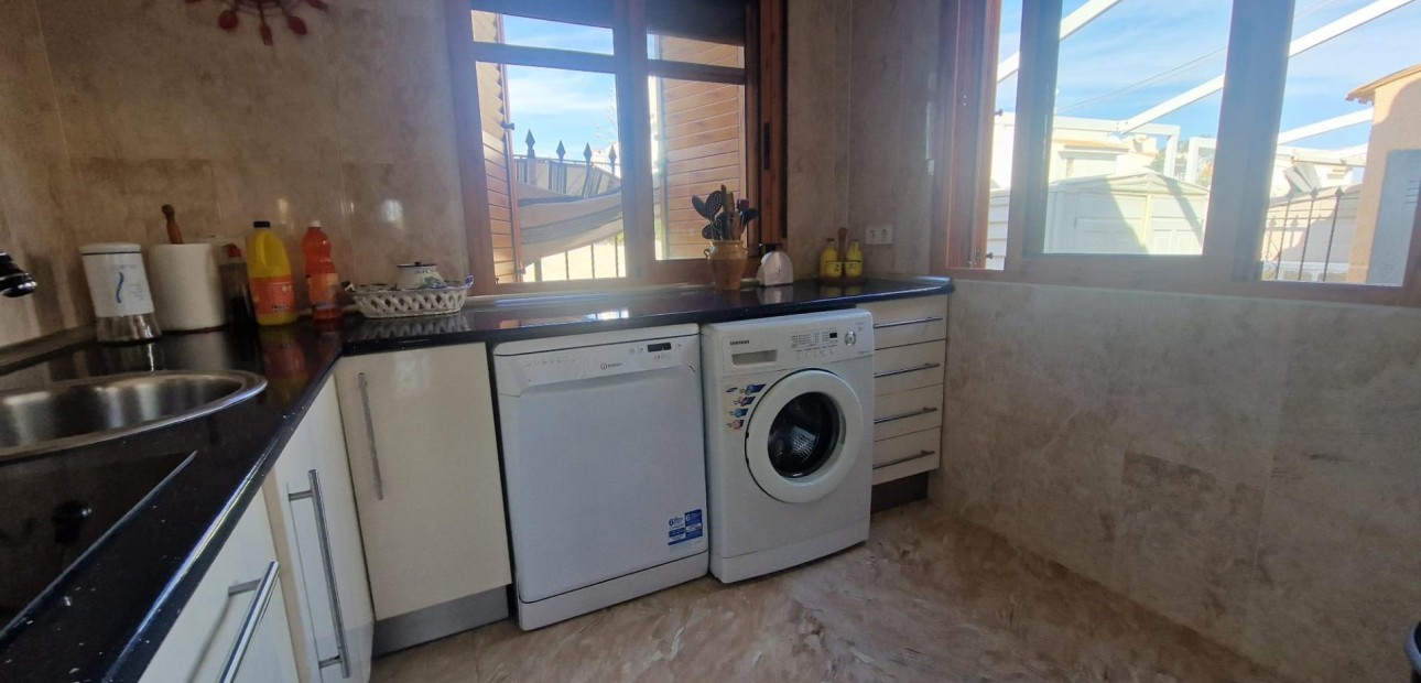 Sale - Terraced house -
Torrevieja - La siesta
