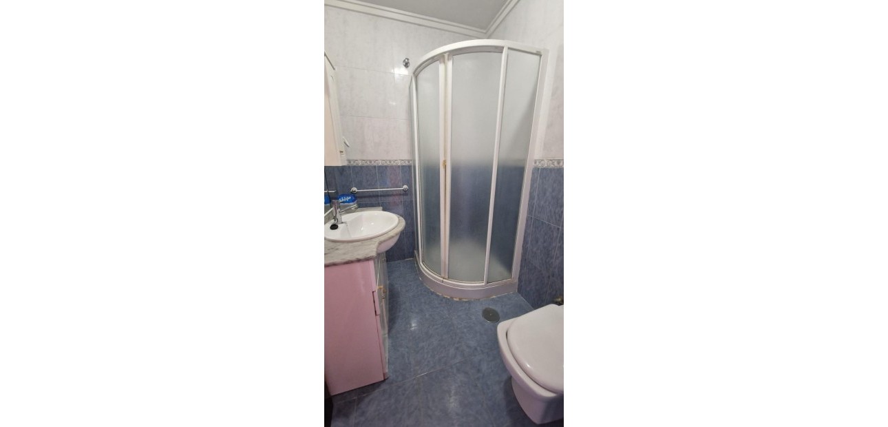 Sale - Terraced house -
Torrevieja - La siesta