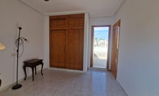 Sale - Terraced house -
Torrevieja - La siesta