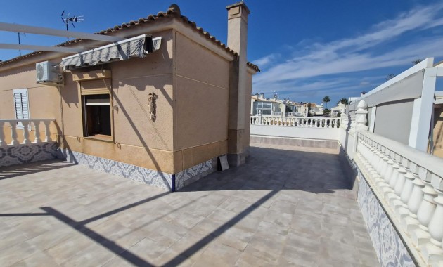 Sale - Terraced house -
Torrevieja - La siesta