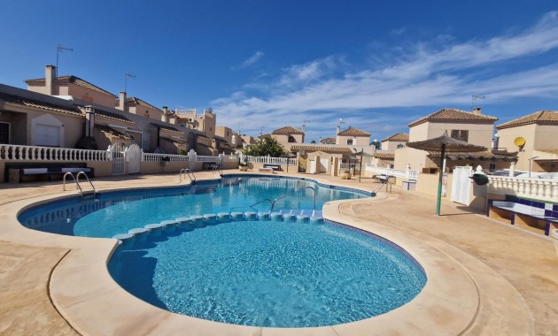 Sale - Terraced house -
Torrevieja - La siesta