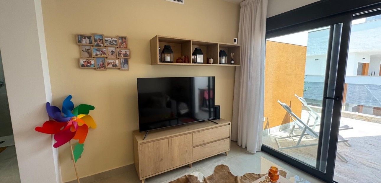 Venta - Apartamento / piso -
Pilar de La Horadada - Pilar de La Horadada - Town