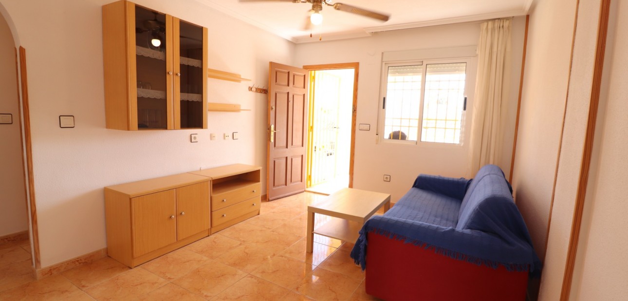 Venta - Apartamento / piso -
Torrevieja - Altos del Limonar