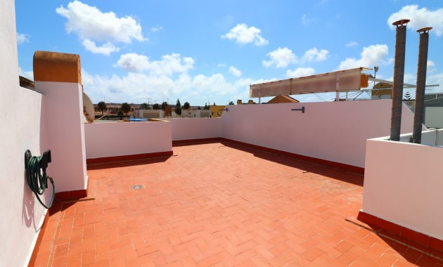 Venta - Apartamento / piso -
Torrevieja - Altos del Limonar